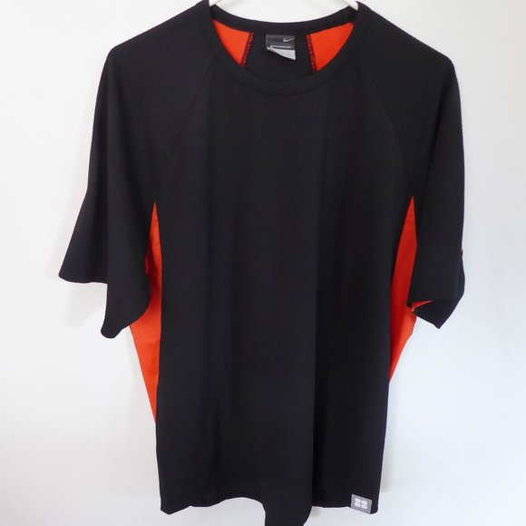 Nike Other - NIKE SPHERE DRY SHORT SLEEVE BLACK RED DETAILS WORKOUT SHIRT (NEW)  LARGE